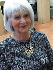 Sexiest older mistress having sloppy hole