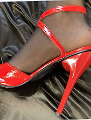 Sunday Morning new High Heels try on