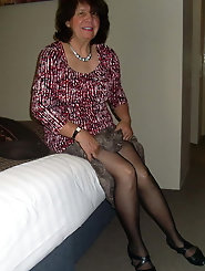 Sexy Non-nude grannies wearing pantyhose