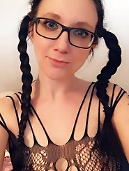 Teen Slut Takes Pics